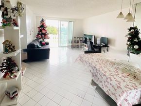 919 Hillcrest Dr 304, Hollywood FL 33021