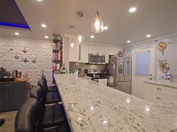 420 NE 12th Ave