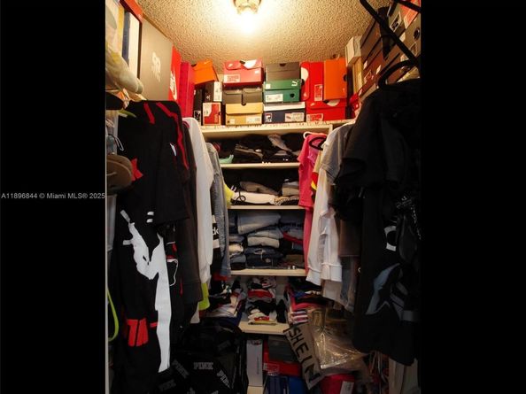 420 NE 12th Ave 401, Hallandale Beach FL 33009