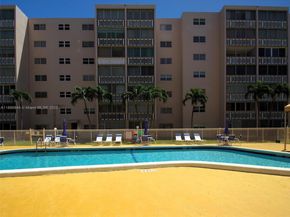 420 NE 12th Ave 401, Hallandale Beach FL 33009