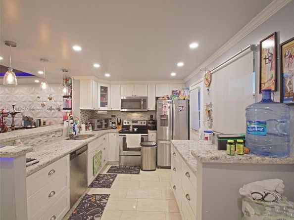 420 NE 12th Ave 401, Hallandale Beach FL 33009
