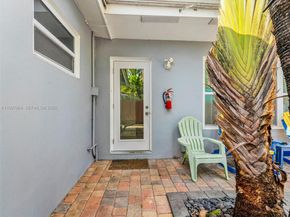 1432 NE 5th Ave, Fort Lauderdale FL 33304