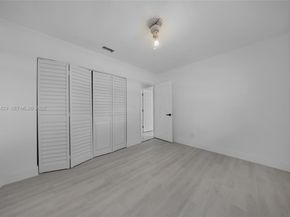 1320 NW 72nd Ave, Plantation FL 33313