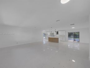 1320 NW 72nd Ave, Plantation FL 33313