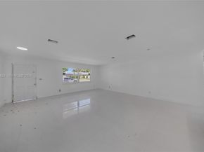 1320 NW 72nd Ave, Plantation FL 33313