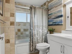 960 Bayberry Point Dr, Plantation FL 33324