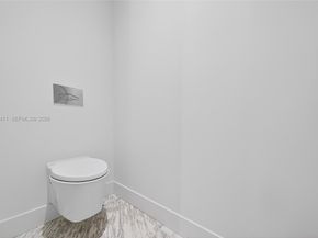 175 SE 25th Road 1202, Miami FL 33129