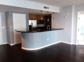 1881 79th St Cswy 1106, North Bay Village FL 33141