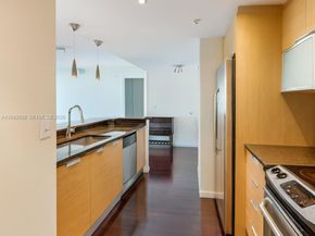 1881 79th St Cswy 1106, North Bay Village FL 33141