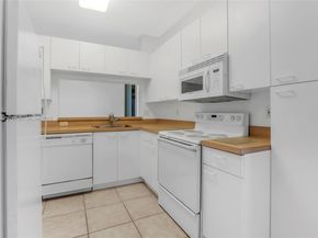 15113 NW 8th St, Pembroke Pines FL 33028