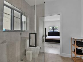 187 NW 53rd St, Miami FL 33127