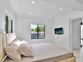 187 NW 53rd St, Miami FL 33127