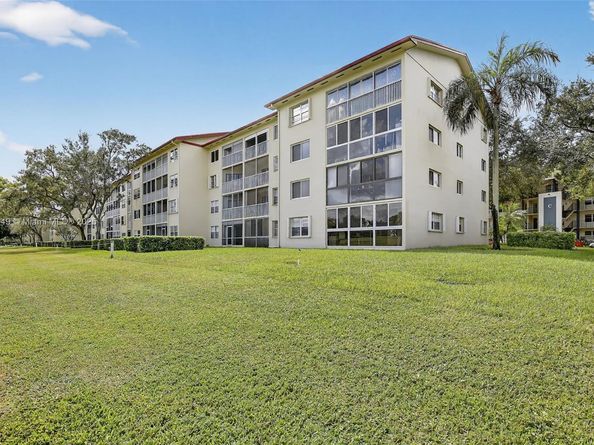 701 SW 128th Ave 111F, Pembroke Pines FL 33027