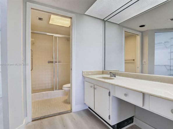 701 SW 128th Ave 111F, Pembroke Pines FL 33027