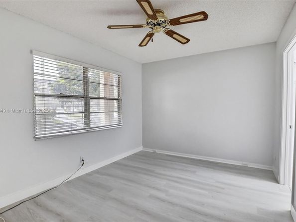 701 SW 128th Ave 111F, Pembroke Pines FL 33027