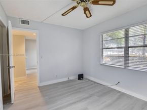 701 SW 128th Ave 111F, Pembroke Pines FL 33027