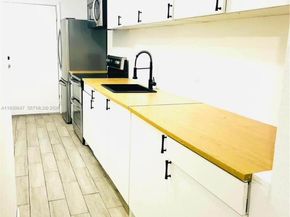 3660 NE 166th St 607, North Miami Beach FL 33160