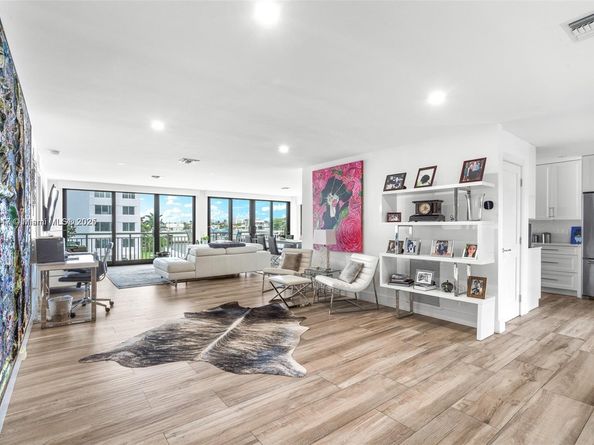 3100 NE 48th St 312, Fort Lauderdale FL 33308