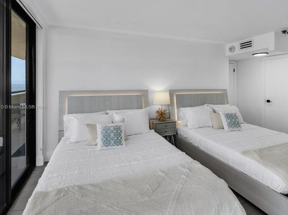 2555 Collins Ave 2200, Miami Beach FL 33140