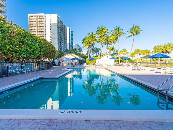 2555 Collins Ave 2200, Miami Beach FL 33140