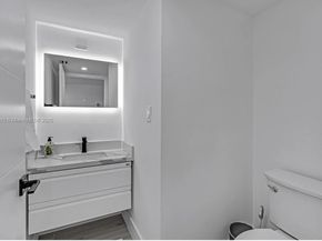 2555 Collins Ave 2200, Miami Beach FL 33140