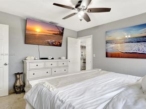 8540 NW 182nd St, Hialeah FL 33015