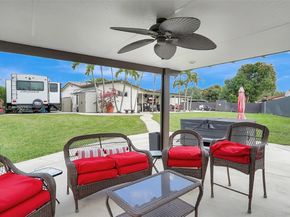 8540 NW 182nd St, Hialeah FL 33015