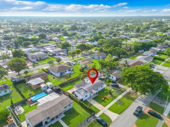 13711 Madison St, Miami FL 33176