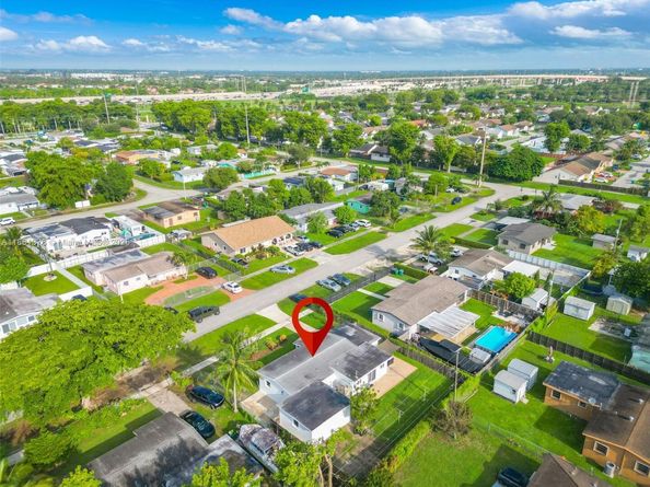 13711 Madison St, Miami FL 33176