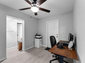 13711 Madison St, Miami FL 33176