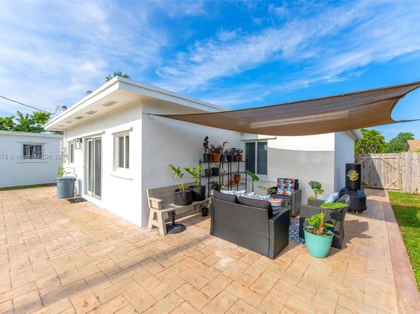 13711 Madison St, Miami FL 33176