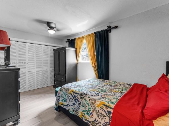 13711 Madison St, Miami FL 33176