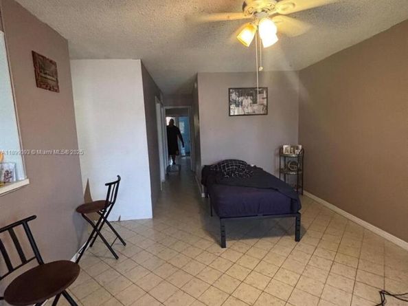 20320 NE 2nd Ave 7, Miami Gardens FL 33179