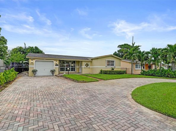 7733 Biltmore Blvd, Miramar FL 33023