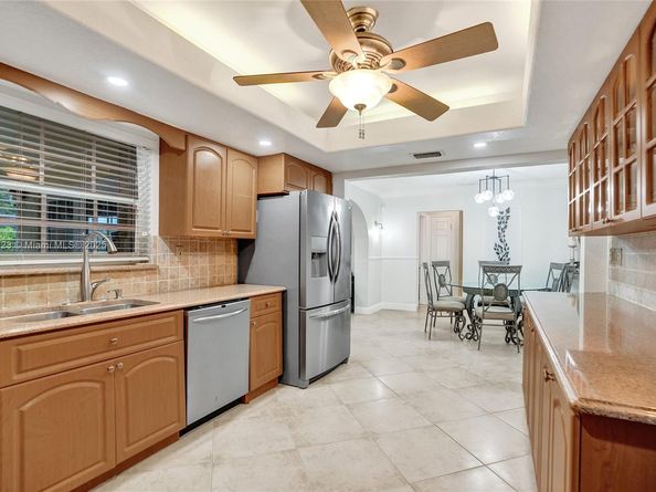 7733 Biltmore Blvd, Miramar FL 33023