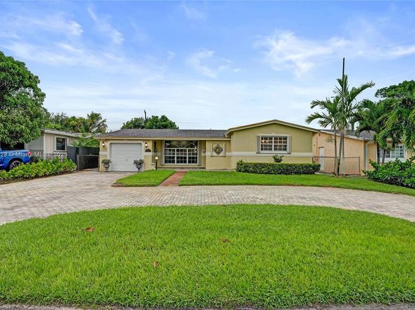 7733 Biltmore Blvd, Miramar FL 33023
