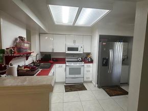 260 NW 76th Ave 203, Margate FL 33063