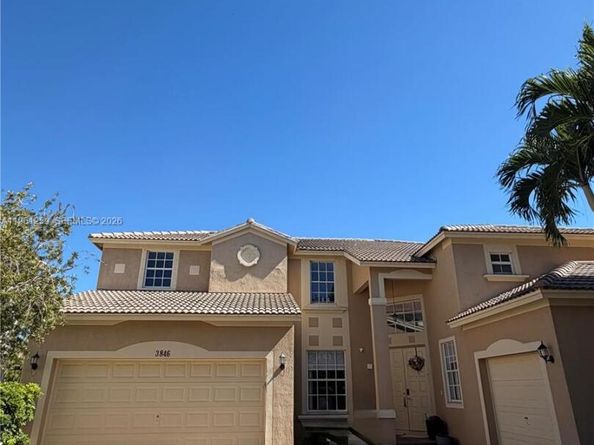 3846 W Gardenia Ave, Weston FL 33332