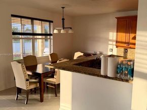 663 Live Oak Ln, Weston FL 33327