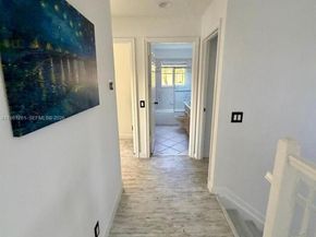 663 Live Oak Ln, Weston FL 33327