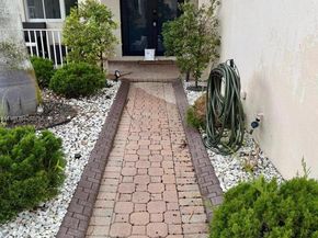 663 Live Oak Ln, Weston FL 33327