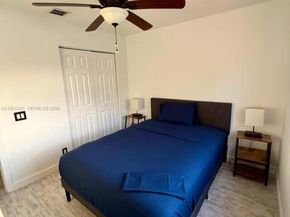 663 Live Oak Ln, Weston FL 33327
