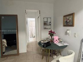 75 Washington Ave 12A, Miami Beach FL 33139