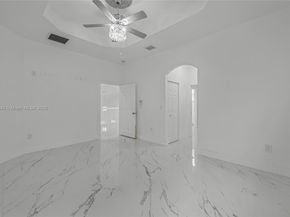 642 SE 37th Pl, Homestead FL 33033