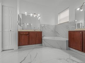 642 SE 37th Pl, Homestead FL 33033