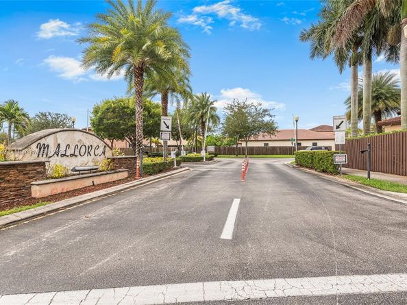 642 SE 37th Pl, Homestead FL 33033