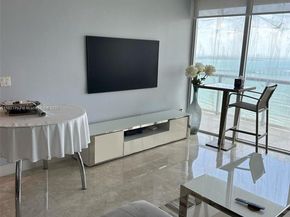 495 Brickell Ave 5211, Miami FL 33131