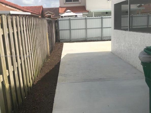 5531 NW 188th St, Miami Gardens FL 33055