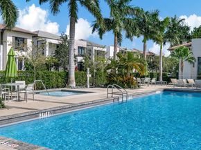 4426 NW 83rd Pkwy ., Doral FL 33166