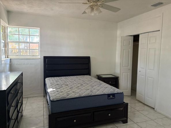 18001 NW 14th Ct, Miami Gardens FL 33169